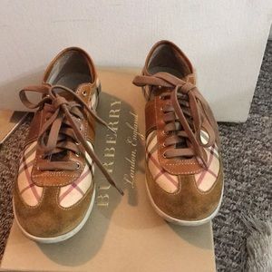 Burberry shoes